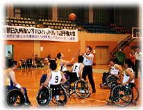写真　車椅子バスケットボール