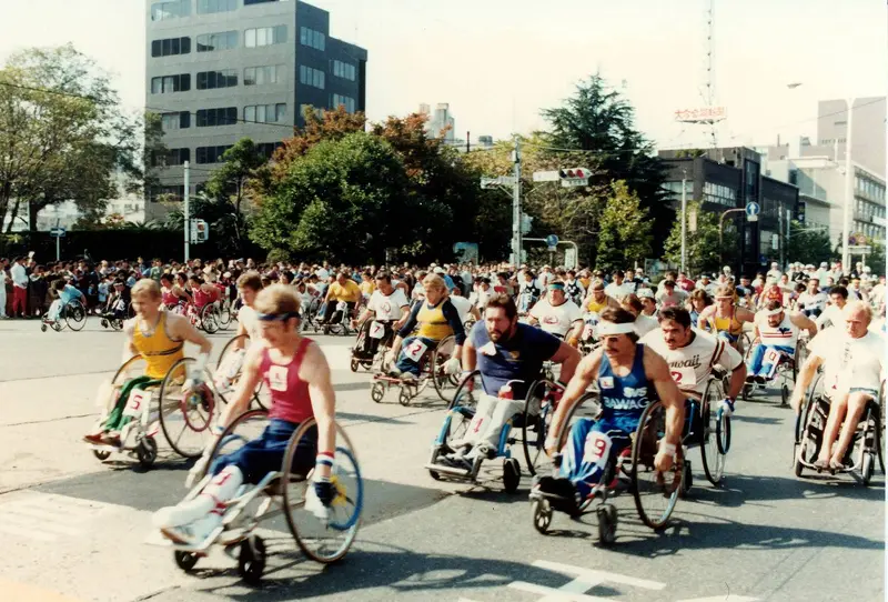 1981年第1回大分国際車いすマラソンスタート